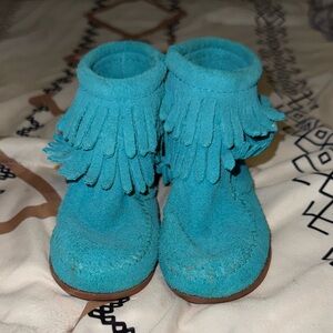 Minnetonka Turquoise Fringe Baby Moccasins